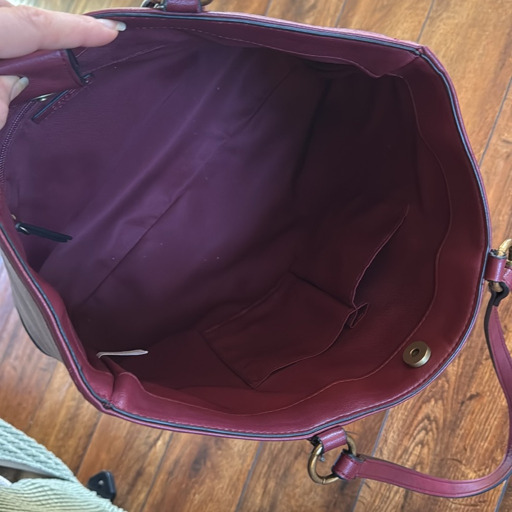 Frye and co Tote Bag - Picture 7 of 8